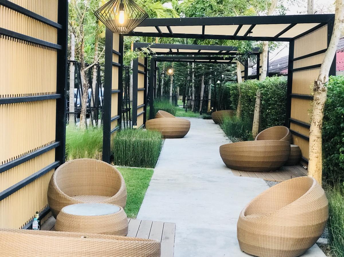 Astra Suites Central Chiang Mai Exterior photo